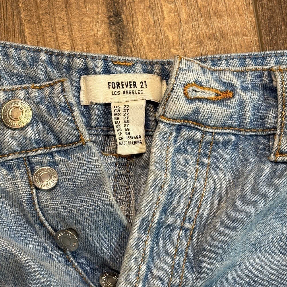 Forever 21 Jean Shorts Women's Size 27 - Picture 2 of 10